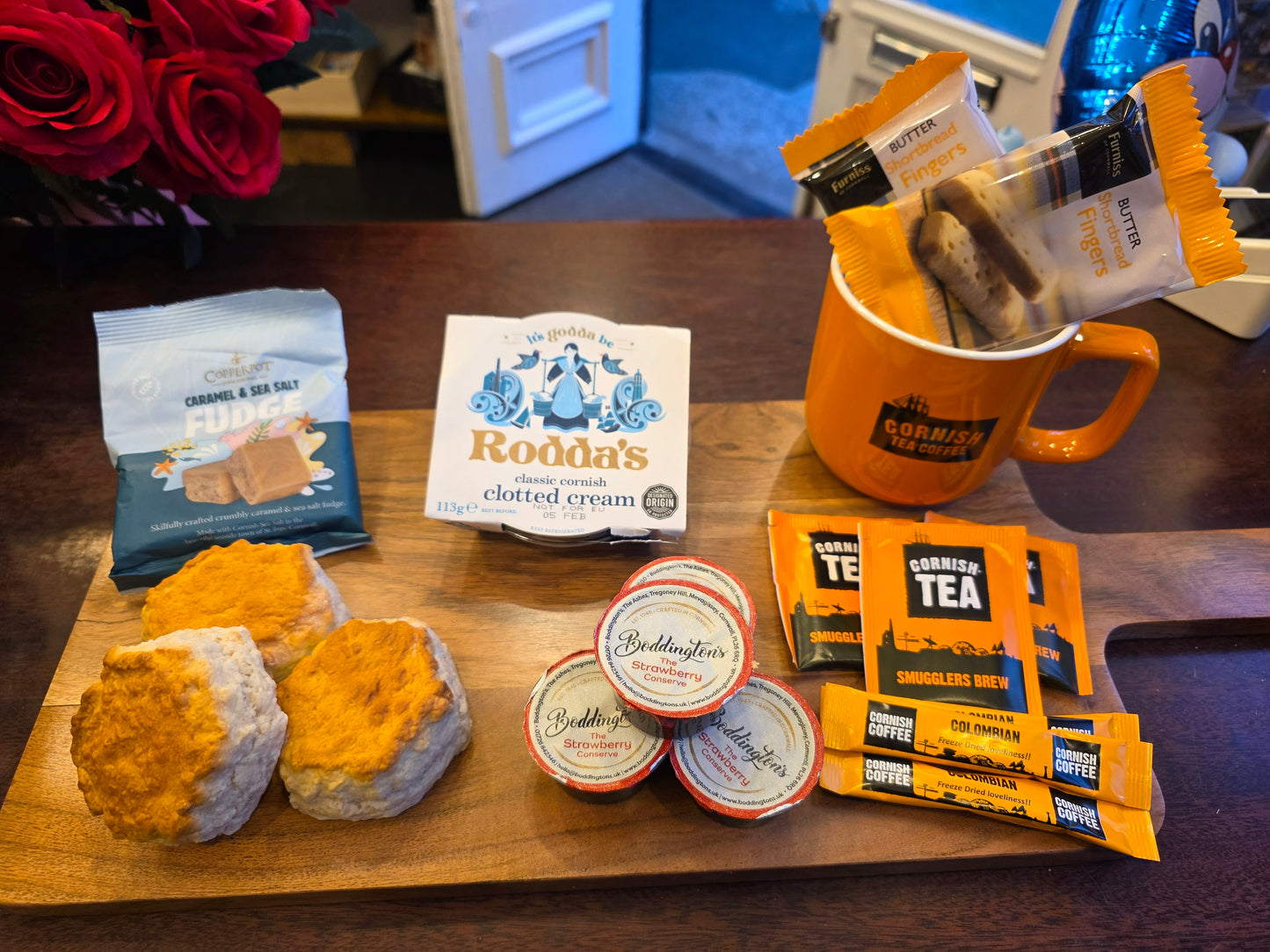 Cream Tea and Cornish Pasty hamper