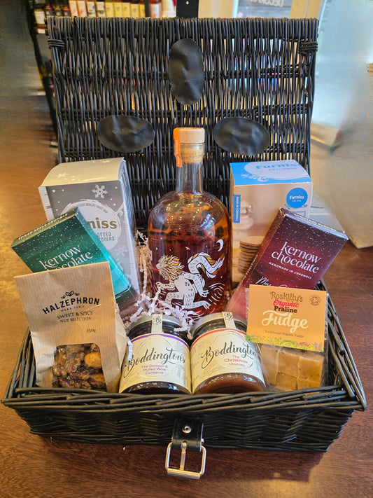 Cornish Rum Indulgence Hamper 🍫🥃
